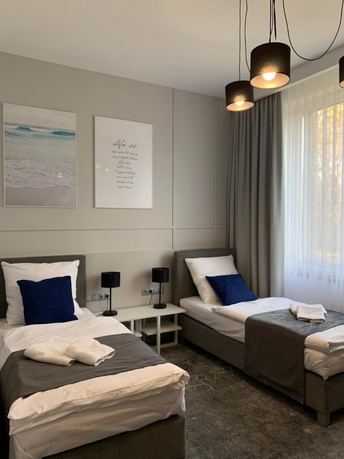 Hotel Coliber Klobuck Exteriör bild