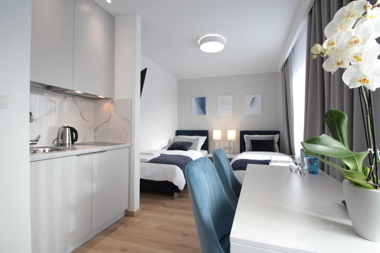 Hotel Coliber Klobuck Exteriör bild